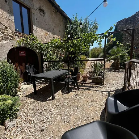 Authentique Avec Piscine En Aveyron شقة