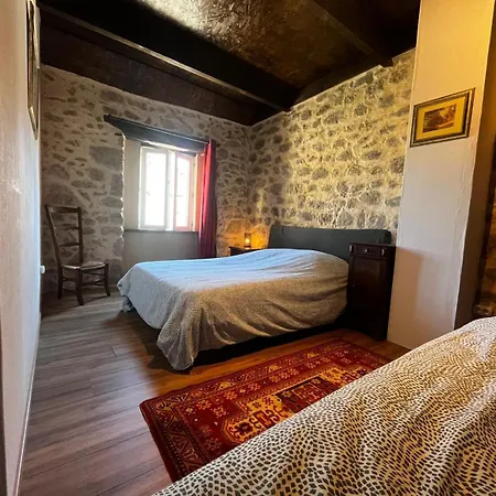 Authentique Avec Piscine En Aveyron