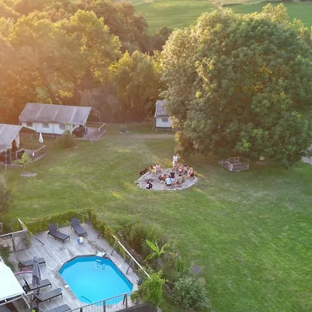 Authentique Avec Piscine En Aveyron Morlhon-le-Haut